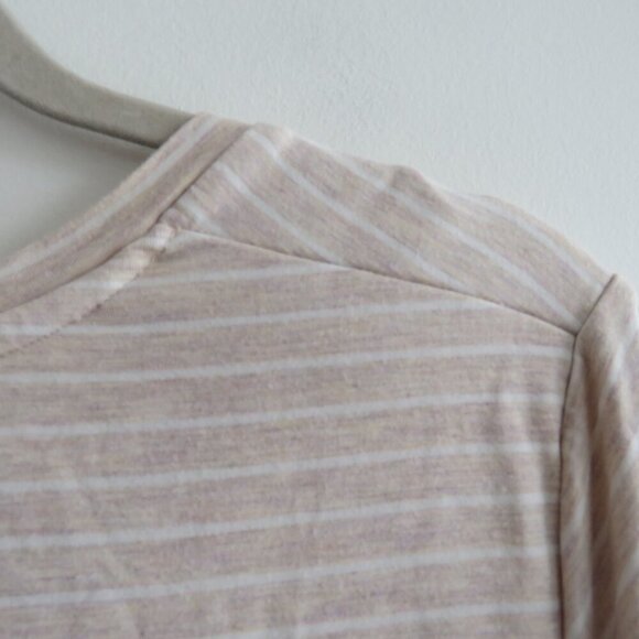 KINDRED BRAVELY Everyday Maternity & Nursing T-Shirt in Oatmeal Stripe - Size 1X - Picture 13 of 15